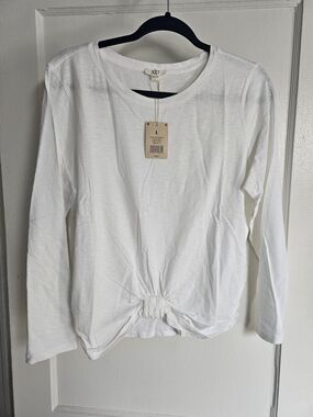 NZT White Long-Sleeve Knot Front Tee New Size Large